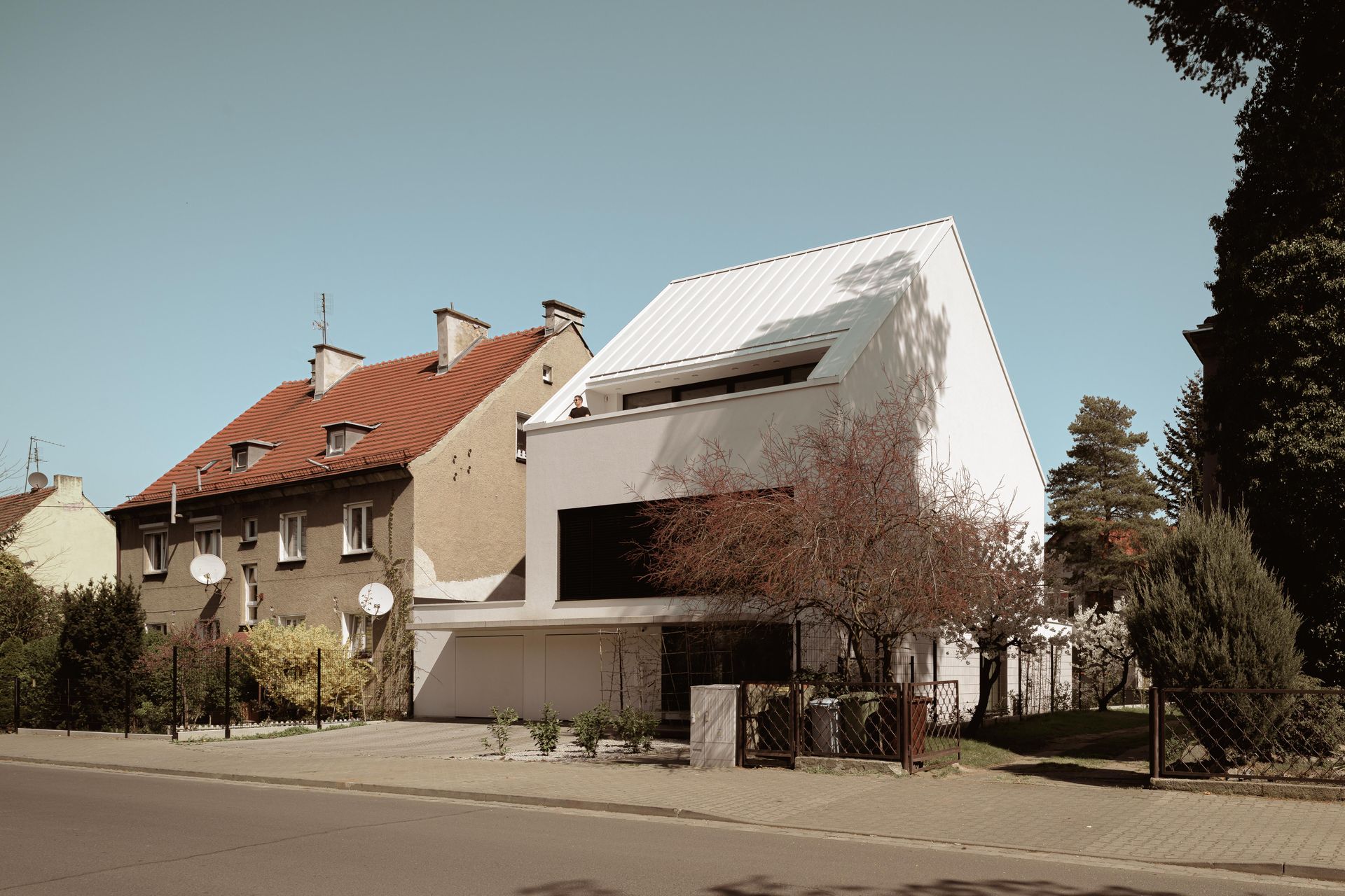 Dom Pomiędzy od 3XA