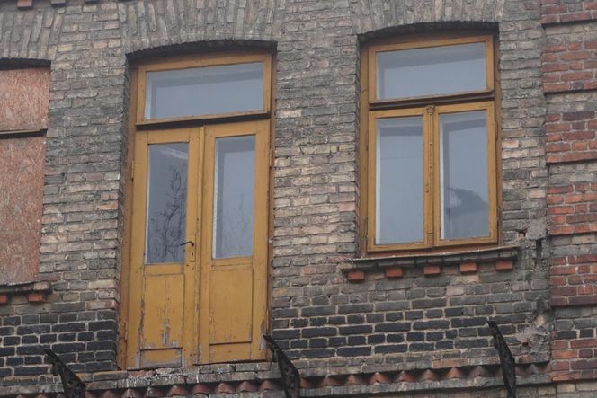 Opuszczona zabytkowa kamienica przy ul. Sienkiewicza w Białymstoku