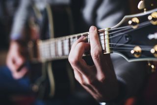 Słuchacze Absolute Radio wskazali 100 gitarowych hymnów wszech czasów. Który uznali za najlepszy?