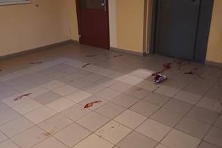 Krwawy poranek w Bielsku-Białej. Klatka schodowa wygląda jak po rzezi