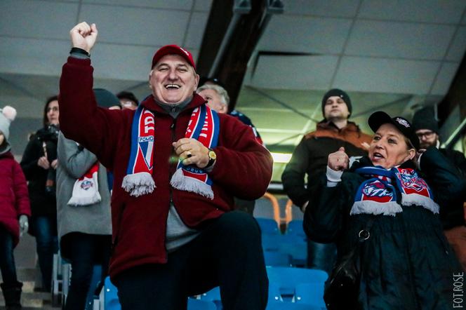 Popis strzelecki KH Energa Toruń w starciu z KS Naprzód Janów. Zdjęcia z meczu i trybun