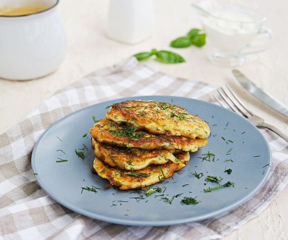 placki z cukinii z fetą