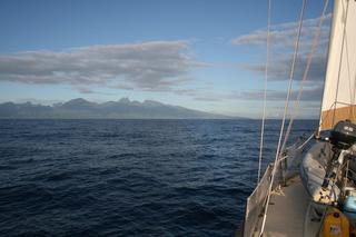 Sputnik III dopływa do Tahiti