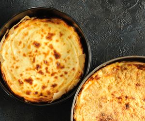 Co zrobić, aby sernik nie pękał? Ten trik uratuje popękany sernik