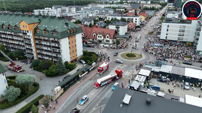 Pożar bloku mieszkalnego w Ząbkach 