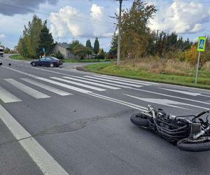 Ozorków. Śmiertelny wypadek. 55-letni motocyklista zginął w zderzeniu z osobówką [ZDJĘCIA]