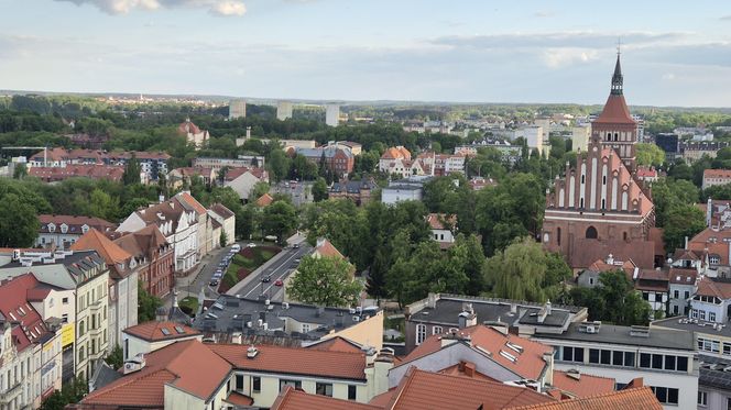 Olsztyn z lotu ptaka. Tak wygląda miasto z wieży ratuszowej