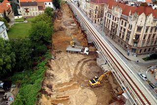 Koniec kolejowego nasypu w centrum Krakowa