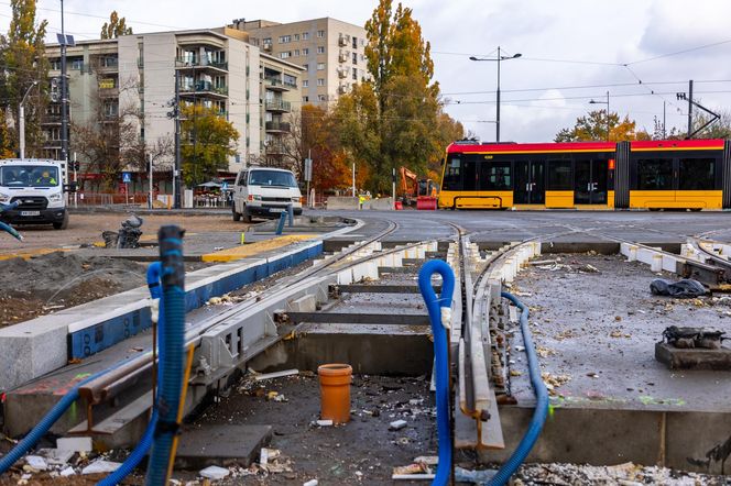 Budowa tramwaju na Stegny w Warszawie