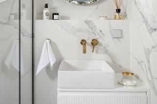 Lustro w łazience – gra form