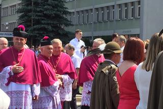 Tłumy wiernych na Procesji Bożego Ciała w Rzeszowie [ZDJĘCIA]