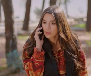 Miłość i nadzieja odc. 329. Zeynep