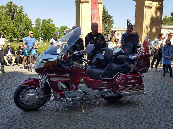 Cacka na kółkach na jubileuszowym rajdzie w Rydzynie