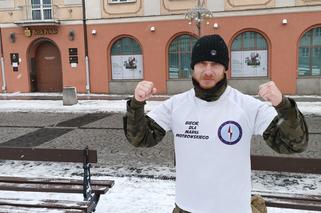 Charytatywny Bieg Komandosa. Robert Ciulkin pomaga legendzie kick-boxingu [WIDEO]