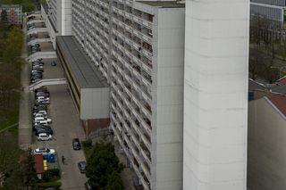 Titanic w centrum Wrocławia. Szesnastopiętrowy galeriowiec przy Powstańców Śląskich to jeden z największych molochów we Wrocławiu