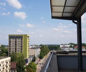 Odwiedziliśmy Letnią Czytelnię Książnicy Podlaskiej. Piękny widok na panoramę Białegostoku [ZDJĘCIA]