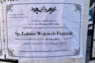 Zgierz. Kilkaset nekrologów dwóch radnych miejskich. To Przemysław Jagielski i Łukasz Frątczak [ZDJĘCIA].
