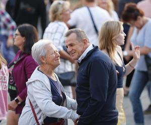 Potańcówka w centrum Katowic. Wyspiański znów porwał tłumy do szalonej zabawy