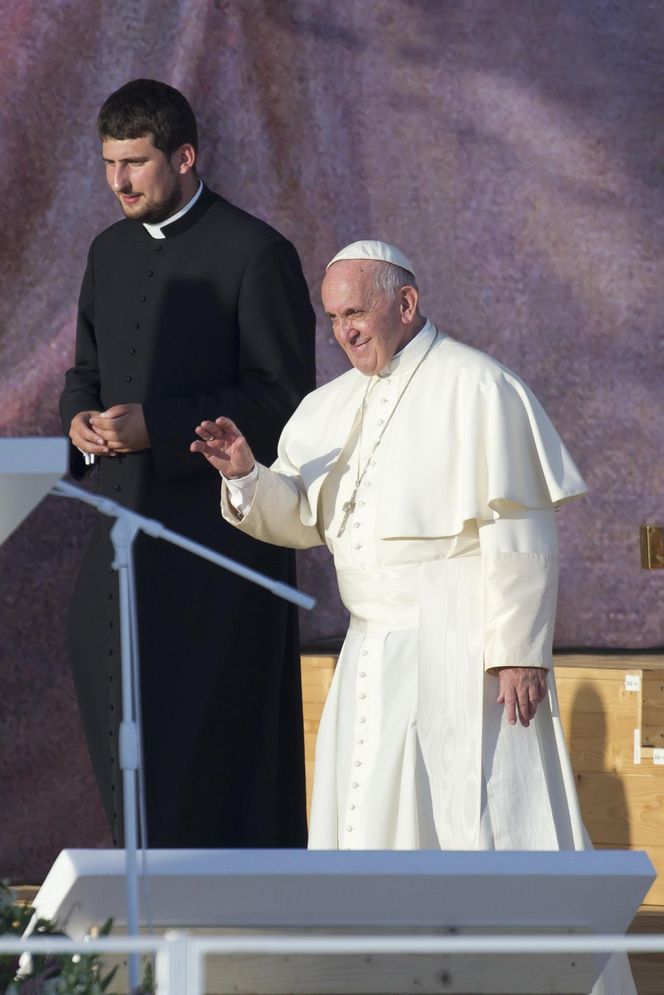 W Krakowie papież Franciszek podróżował tramwajem. Bydgoska Pesa jeździ do dziś 