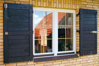 Okiennice okienne - stary sprawdzony sposób osłaniania okien