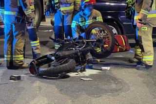 Koszmarny wypadek na Modlińskiej. Motocyklista zderzył się z samochodem
