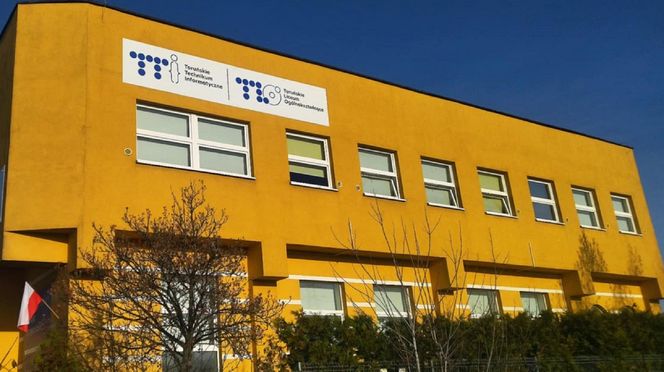 18-letni uczeń jednej ze szkół średnich w Toruniu pobił nauczycielkę podczas lekcji