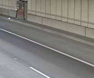 Zadzwonił na numer alarmowy i poprosił o podwózkę. Z tunelu na S2 wywiozła go policja