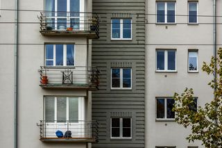 Blok przy ul. Słonecznej 50 w Warszawie