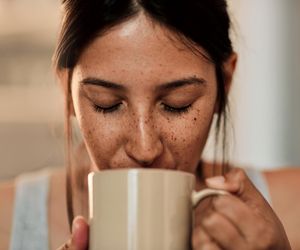 Wspomoże trawienie i metabolizm. Dodaj tę przyprawę do kawy