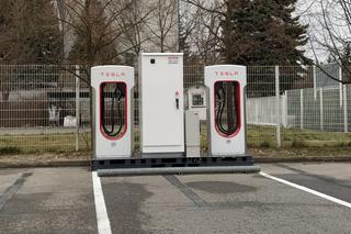 Tesla Supercharger - ładowarki aut elektrycznych stanęły Radomiu