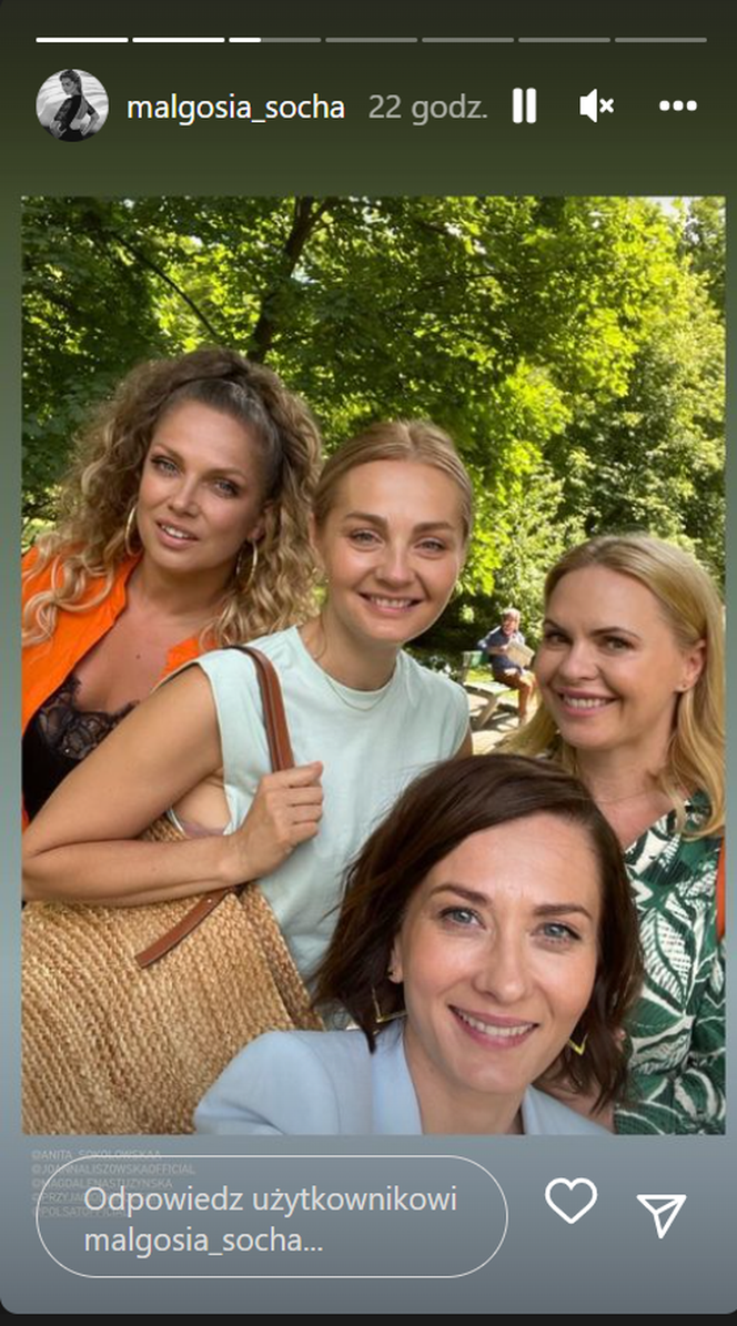 Przyjaciółki po wakacjach 2022. Inga (Małgorzata Socha), Zuza (Anita Sokołowska), Anka (Magdalena Stużyńska), Patrycja (Joanna Liszowska) na planie 20 sezonu