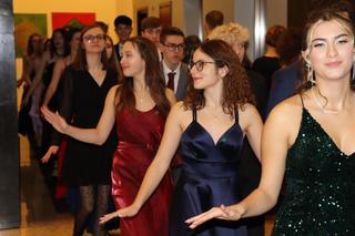 Studniówka uczniów z V LO im. Klaudyny Potockiej w Poznaniu