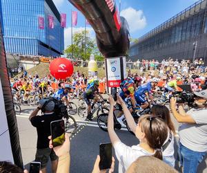 Tour de Pologne w Katowicach. Kolarze bawią się z kibicami