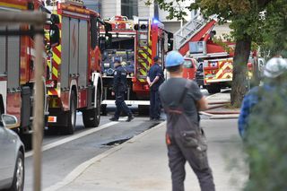 Pożar dachu budowanego budynku straży pożarnej. Zdjęcia z miejsca zdarzenia