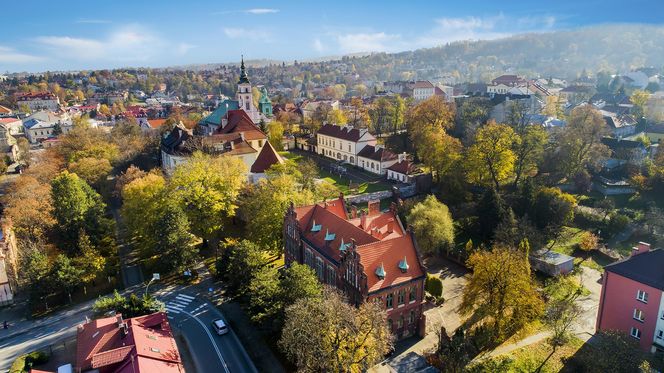 Populacja tego małopolskiego miasta wzrosła o połowę. Leży kilkanaście kilometrów od Krakowa 