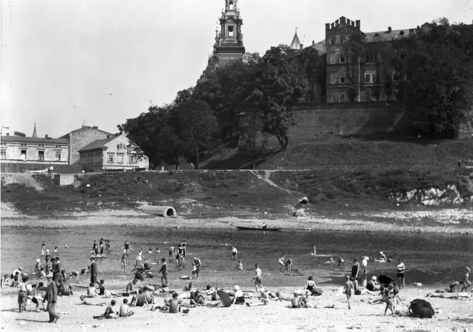 Plaża miejska i Wawel. Kraków, 1929 rok.