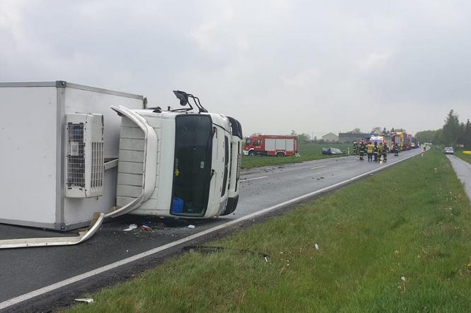 Tragiczny wypadek na trasie Bydgoszcz - Koronowo. Nie żyje 67-letni mężczyzna! [ZDJĘCIA]