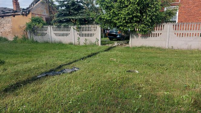 Groźny wypadek! Pijany kierowca wjechał na podwórko, gdzie bawiły się dzieci. Ranny 11-letni chłopiec