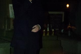 Tajna wizyta na cmentarzu. Andrzej Duda 