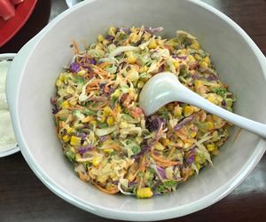 Odkryj sałatkę Renaty – chiński makaron i mortadela to połączenie, które zaskoczy cię smakiem