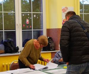 Wybory 2023 we Wrocławiu i regionie. Mieszkańcy wybierają posłów i senatorów