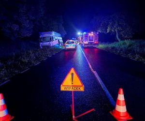 Czołowe zderzenie osobówki z ciężarówką. Kierowca toyoty nie miał szans