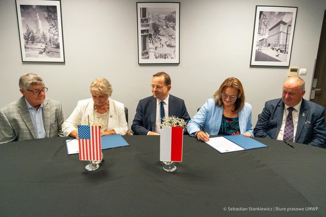 Porozumienie o utworzeniu w Chicago Centrum Kultury Regionów Polskich w Ameryce