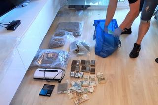  Walizki i torby podróżne wypchane po brzegi narkotykami. Ich wartość sięgała 1,7 mln złotych!