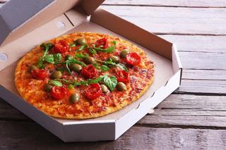 Gdzie wyrzucić karton po pizzy? Większość osób robi to źle  