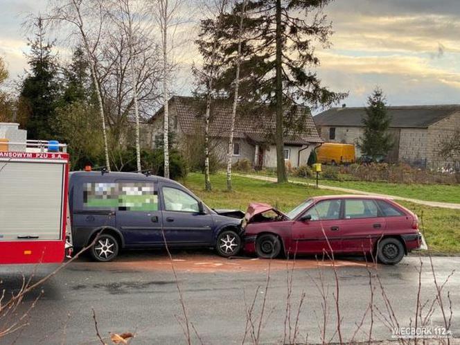 Wypadek na trasie trasie Sikorz - Trzciany! Jedna osoba w szpitalu! [ZDJĘCIA] 