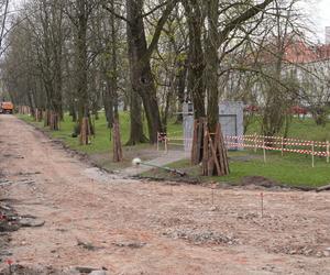 Remont parku Planty. Nie było dostępu do słynnej białostockiej toalety