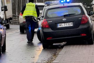 Śmiertelny wypadek na wiadukcie w Grodzisku Mazowieckim. Kierowca zasłabł za kierownicą