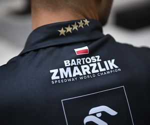 Bartosz Zmarzlik przekazał motocykl 11-letniemu Kubie