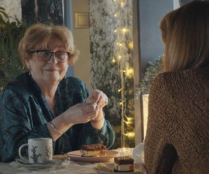 M jak miłość odc. 1871. Kama (Michalina Sosna), klientka agencji (Małgorzata Matuszewska-Knothe)